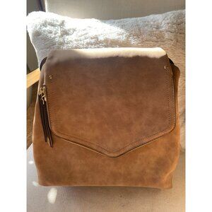 NWT VR NYC Tan Faux Leather Convertible Backpack/Shoulder Bag With Gold Accents